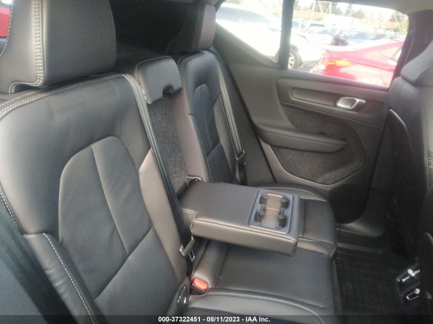 2023 VOLVO XC40 PLUS BRIGHT THEME YV4L12UN8P2087508