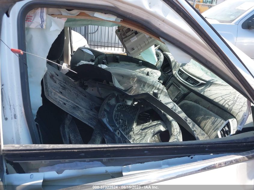 2015 NISSAN ROGUE SV - 5N1AT2MT6FC762148