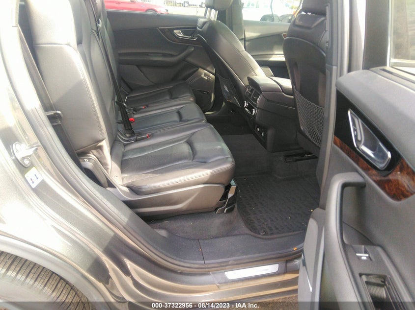 VIN WA1VAAF72JD031672 2018 AUDI Q7 PRESTIGE