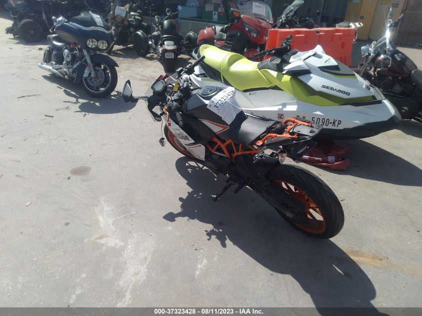 2015 KTM 390 DUKE MD2JYJ405FC224623