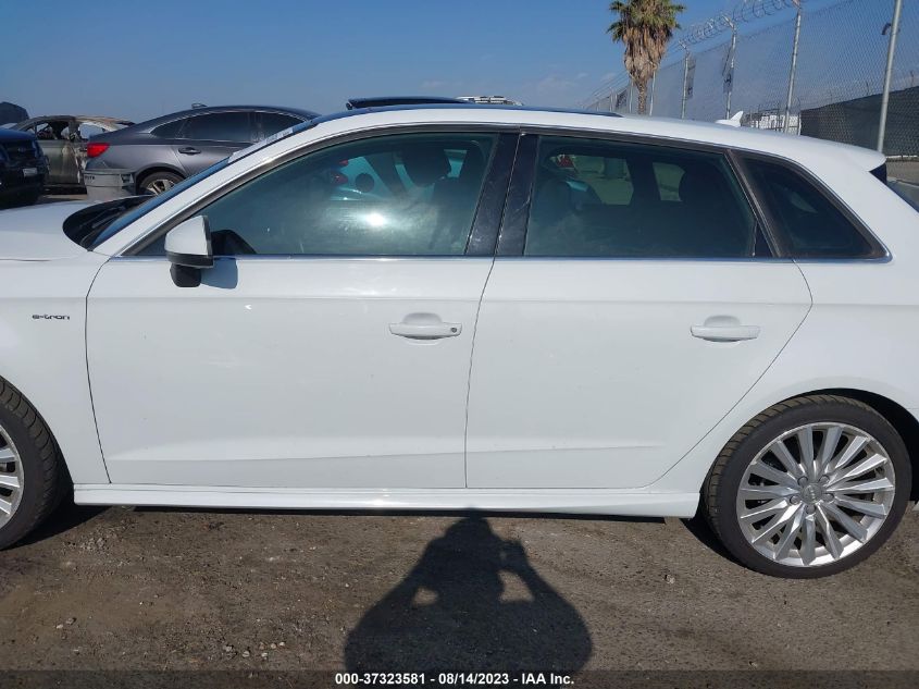 2016 AUDI A3 E-TRON PREMIUM PLUS - WAUTPBFFXGA028535