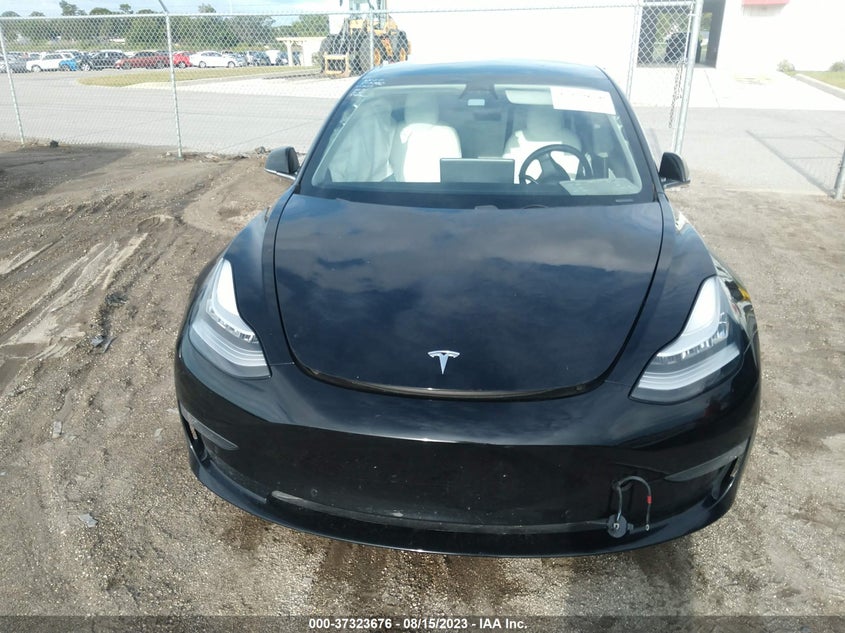VIN 5YJ3E1EB1KF476969 2019 TESLA MODEL 3