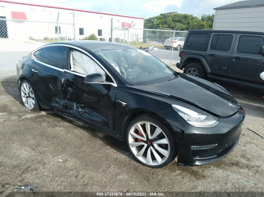 VIN 5YJ3E1EB1KF476969 2019 TESLA MODEL 3