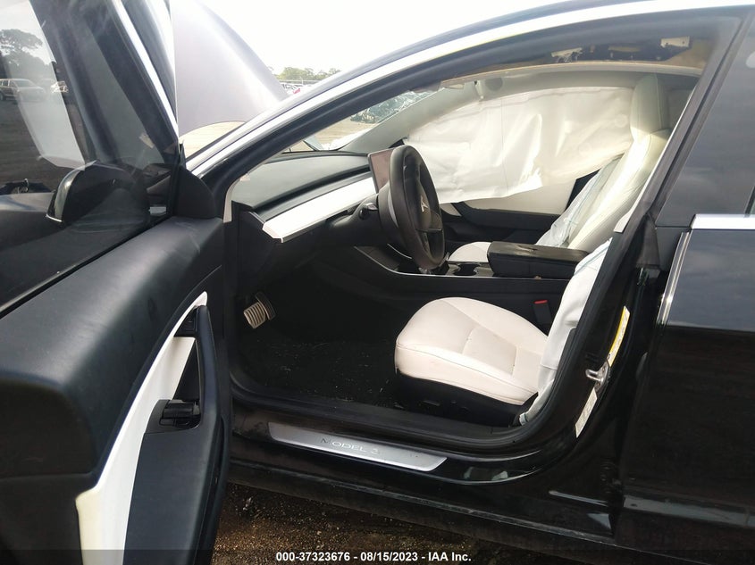 VIN 5YJ3E1EB1KF476969 2019 TESLA MODEL 3