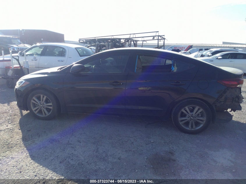 VIN KMHD84LF4JU591621 2018 HYUNDAI ELANTRA SEL
