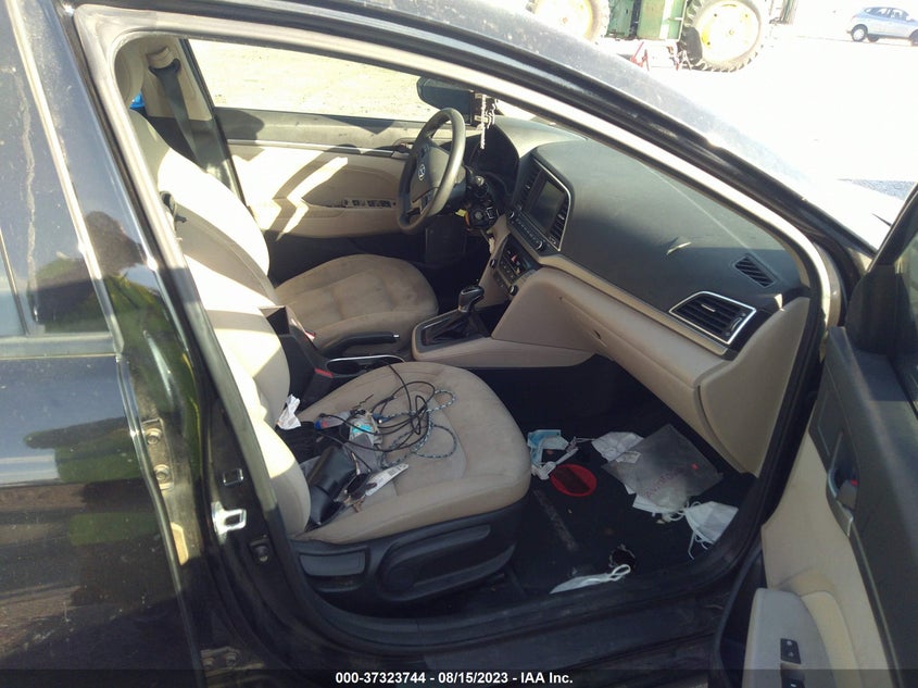 VIN KMHD84LF4JU591621 2018 HYUNDAI ELANTRA SEL