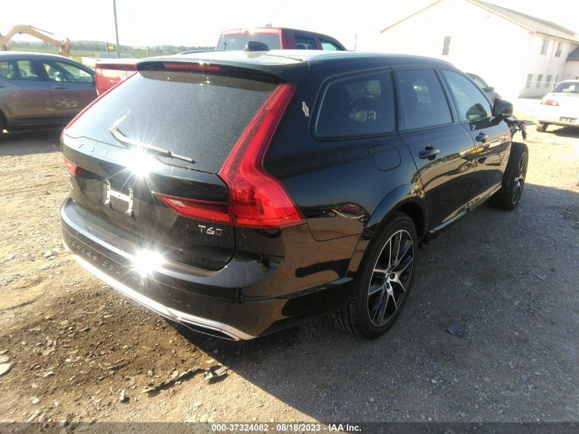 2018 VOLVO V90 CROSS COUNTRY YV4A22NL1J1017069