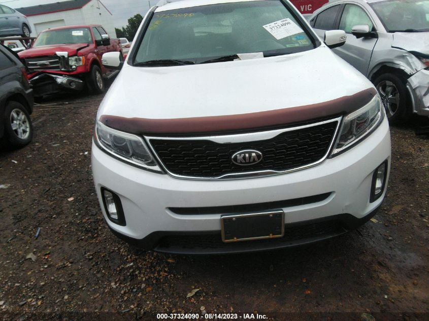 2014 KIA SORENTO LX - 5XYKTCA61EG530189