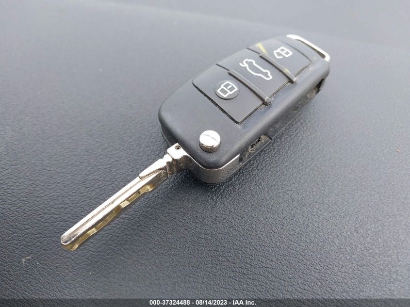 2013 AUDI A3 PREMIUM - WAUBJAFMXDA015656