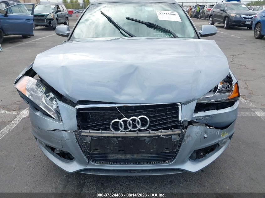 2013 AUDI A3 PREMIUM - WAUBJAFMXDA015656