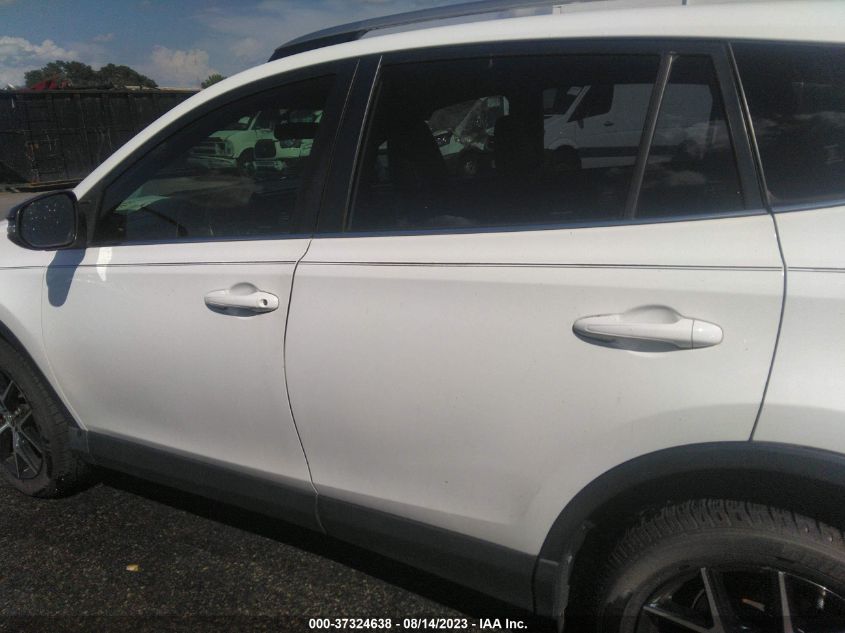 2016 TOYOTA RAV4 SE - JTMNFREV9GJ071103