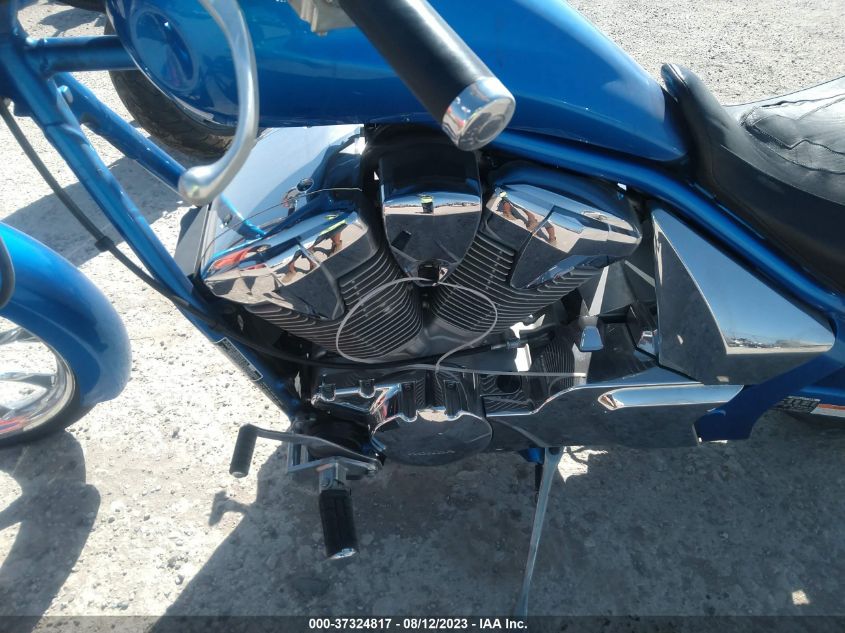 2010 HONDA VT1300 CX JH2SC6103AK000282