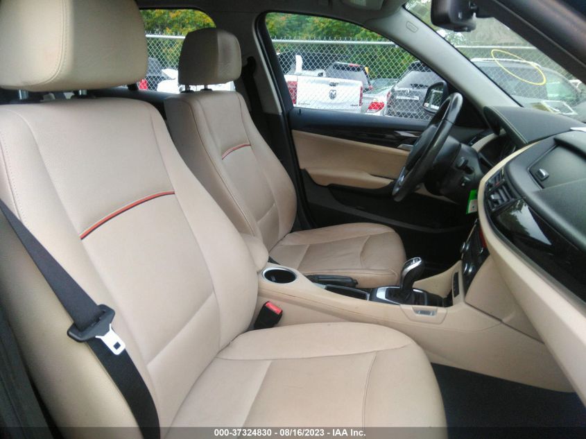2015 BMW X1 XDRIVE28I - WBAVL1C58FVY29742