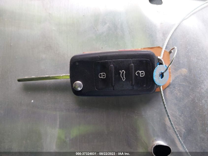 2015 VOLKSWAGEN BEETLE COUPE 1.8T W/SUN/SOUND/NAV - 3VWJ17AT9FM630590