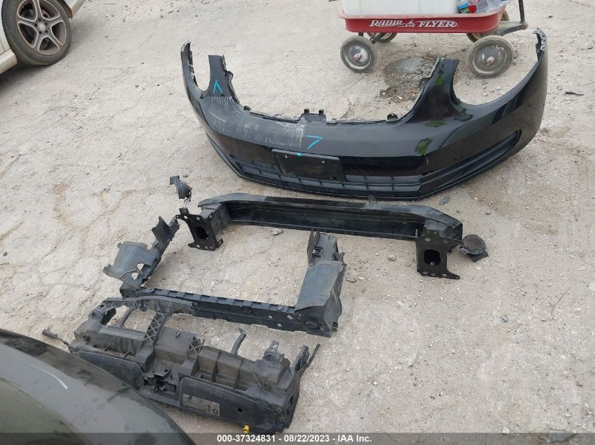 2015 VOLKSWAGEN BEETLE COUPE 1.8T W/SUN/SOUND/NAV - 3VWJ17AT9FM630590