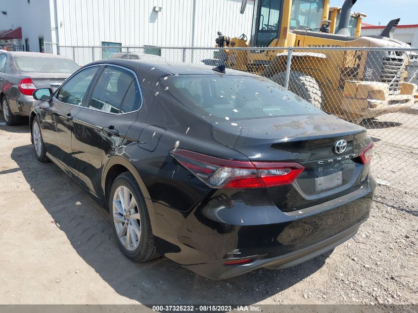 2022 TOYOTA CAMRY LE - 4T1C11AK4NU018397