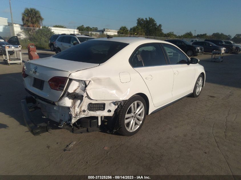 2014 VOLKSWAGEN JETTA GLI - 3VW5T7AJ9EM374637