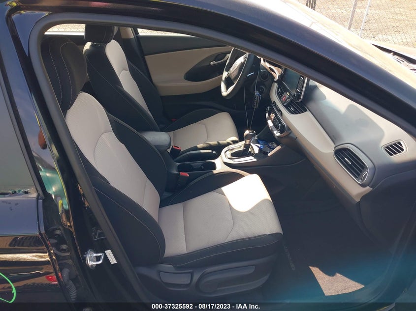 VIN KMHH35LE8JU074268 2018 HYUNDAI ELANTRA GT