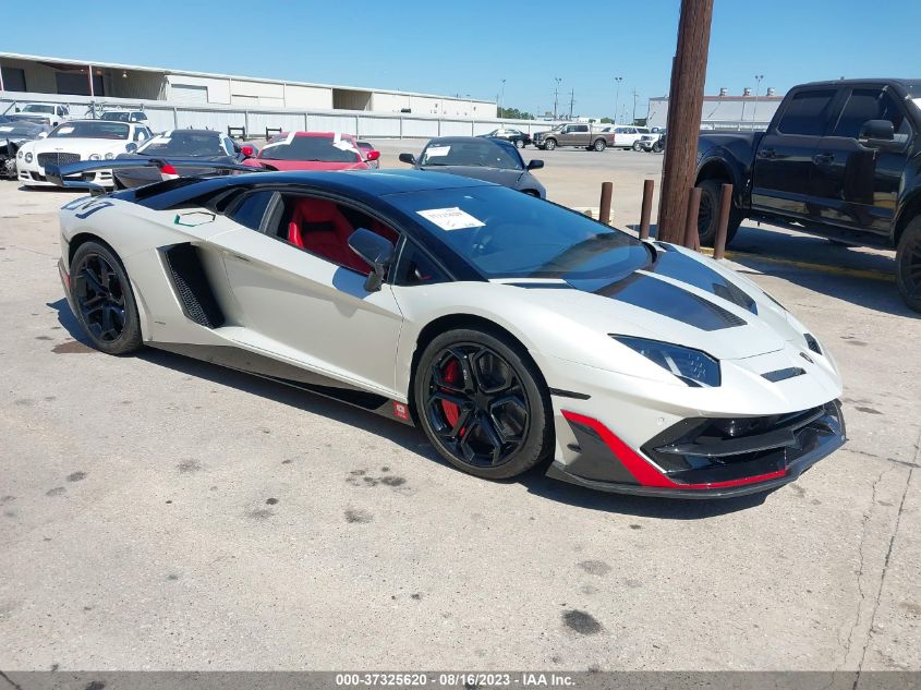 2015 LAMBORGHINI AVENTADOR LP700-4 - ZHWUC1ZD9FLA03646