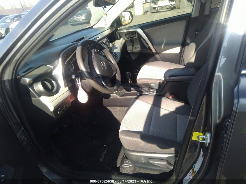 2015 TOYOTA RAV4 LE - JTMZFREV2FD052228