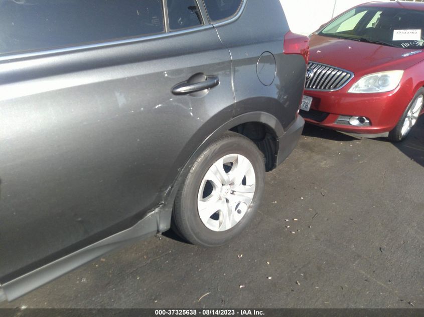 2015 TOYOTA RAV4 LE - JTMZFREV2FD052228