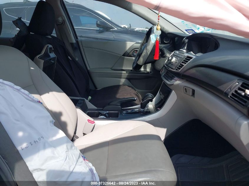 2015 HONDA ACCORD SEDAN EX - 1HGCR2F74FA022168