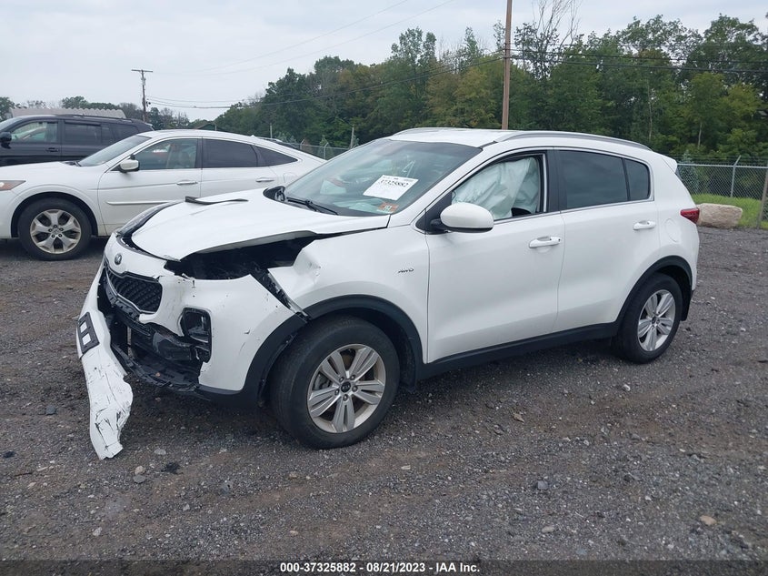 VIN KNDPMCAC8J7407943 2018 KIA SPORTAGE LX