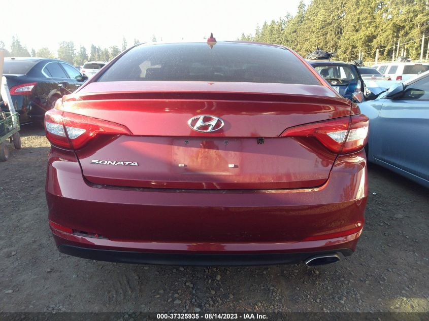 2015 HYUNDAI SONATA 2.4L SE - 5NPE24AF9FH119820