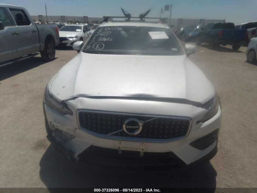 2021 VOLVO V60 CROSS COUNTRY - YV4102WK8M1068584