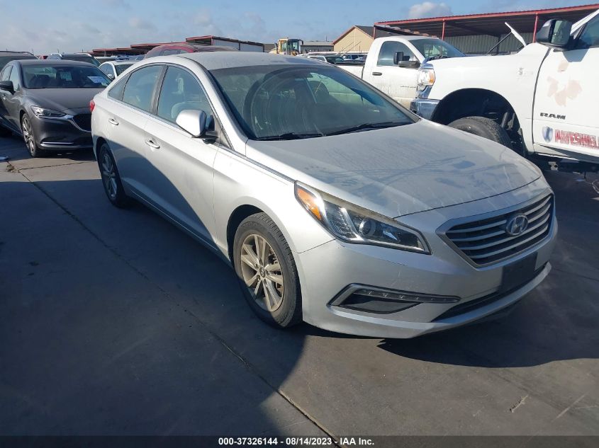 2015 HYUNDAI SONATA 2.4L SE - 5NPE24AF6FH085657