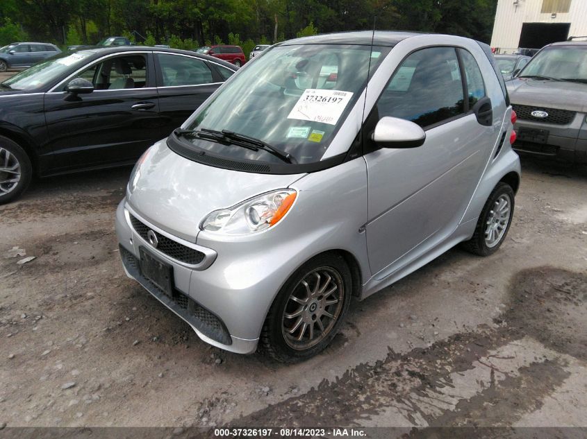 2013 SMART FORTWO PURE/PASSION - WMEEJ3BA7DK677813