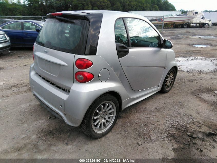 2013 SMART FORTWO PURE/PASSION - WMEEJ3BA7DK677813