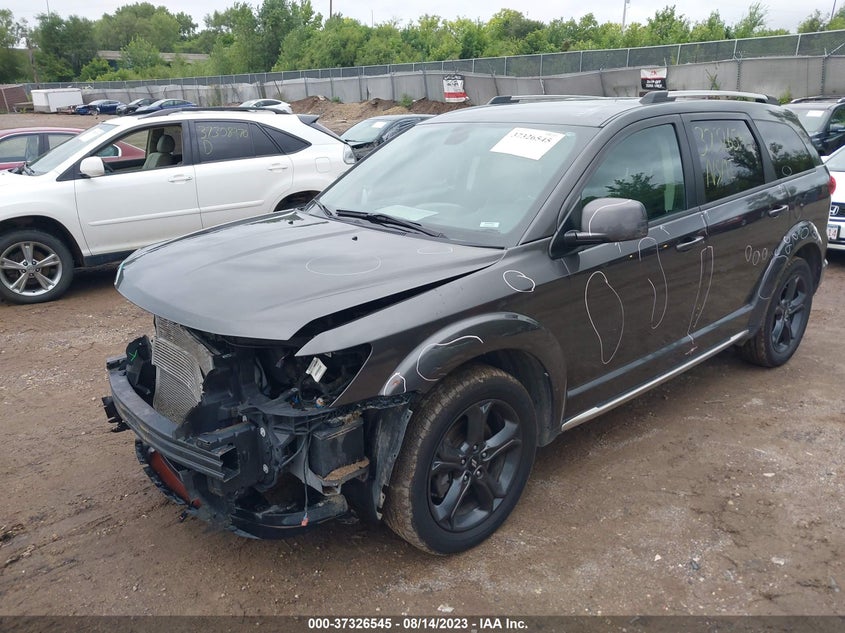 VIN 3C4PDDGG3JT387502 2018 DODGE JOURNEY CROSSROAD