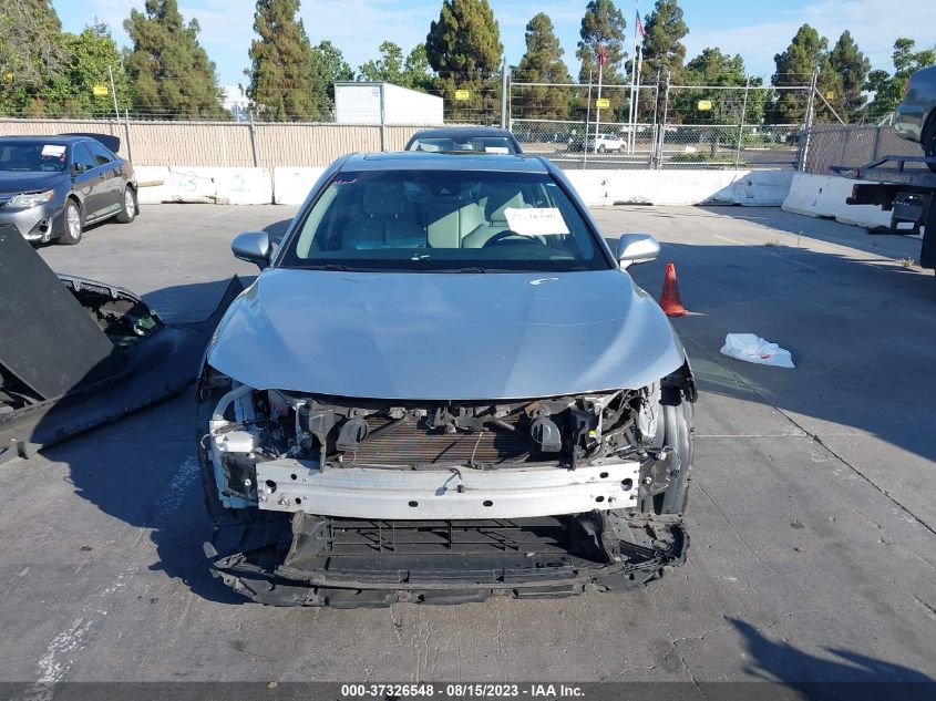 2018 TOYOTA CAMRY HYBRID/LE/XLE/SE - 4T1B21HK3JU003138