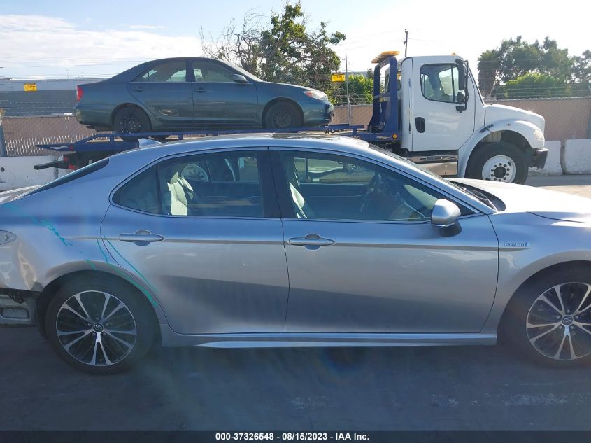 2018 TOYOTA CAMRY HYBRID/LE/XLE/SE - 4T1B21HK3JU003138