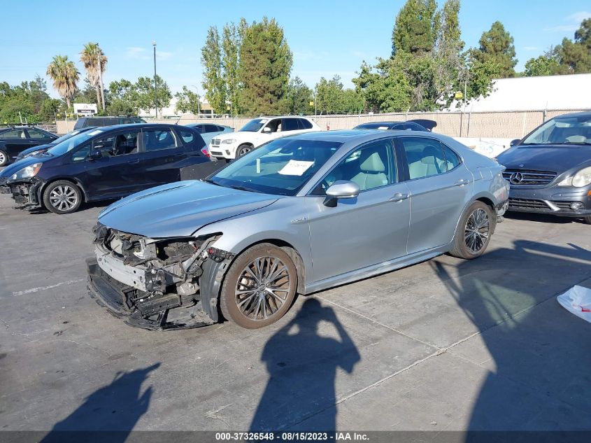 2018 TOYOTA CAMRY HYBRID/LE/XLE/SE - 4T1B21HK3JU003138