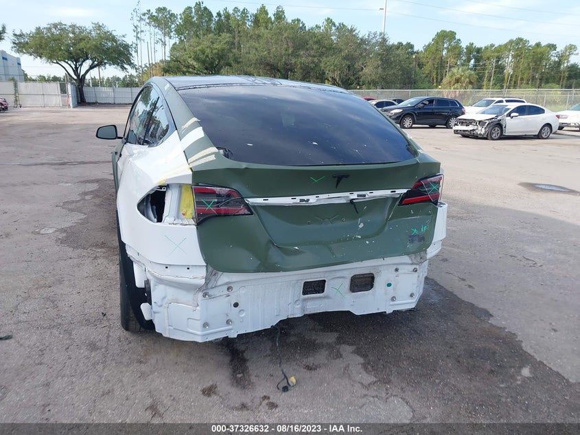 VIN 7SAXCBE60NF355552 2022 TESLA MODEL X PLAID