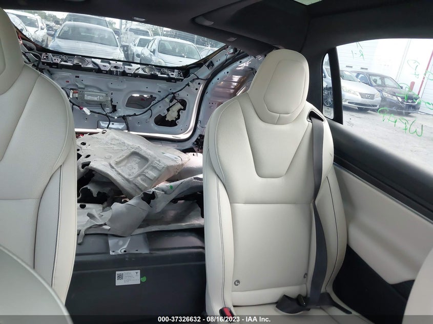 VIN 7SAXCBE60NF355552 2022 TESLA MODEL X PLAID