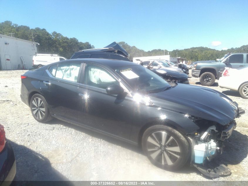 1N4BL4DV5MN363177 Nissan Altima 2.5 SV 13