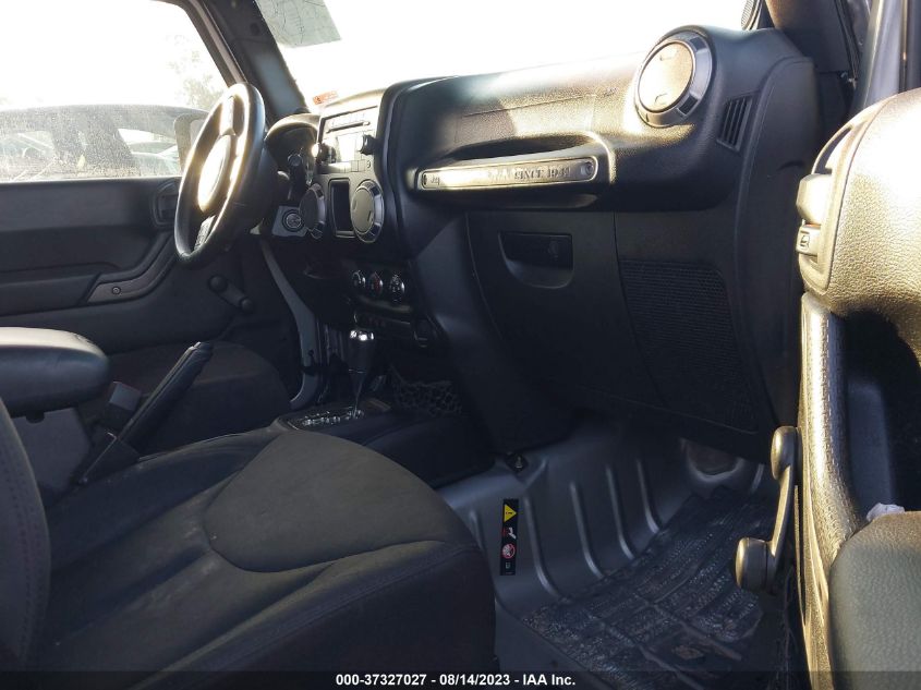 2013 JEEP WRANGLER UNLIMITED SPORT - 1C4BJWDG0DL677926