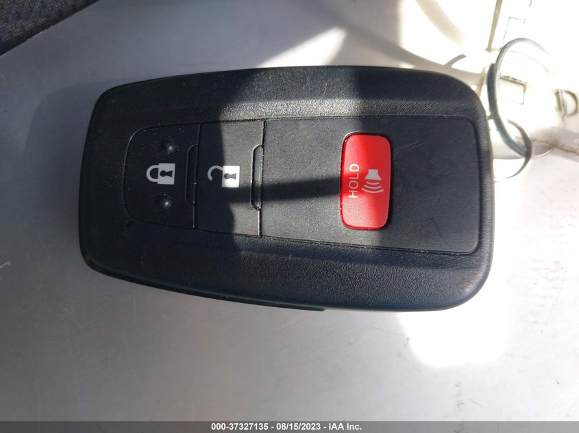 VIN JTDL9RFUXL3021958 2020 TOYOTA PRIUS LE/XLE