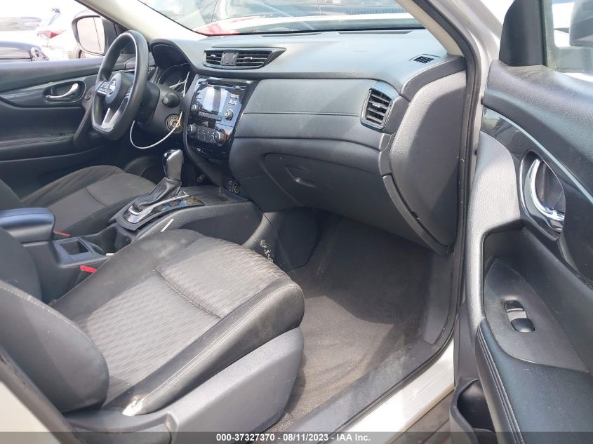 VIN KNMAT2MT5HP567576 2017 NISSAN ROGUE S