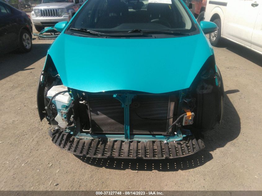 2018 TOYOTA PRIUS C ONE/TWO/THREE/FOUR - JTDKDTB36J1612091