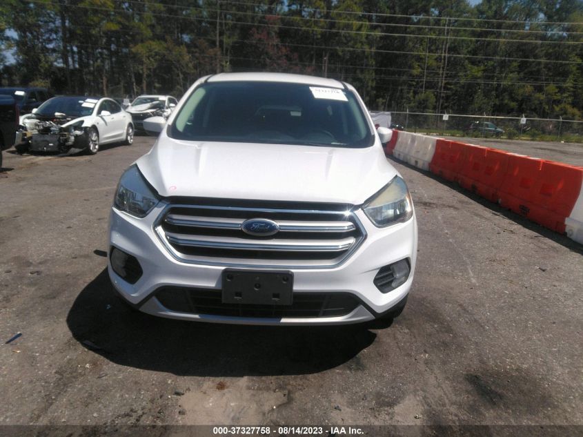2017 FORD ESCAPE SE - 1FMCU9GD3HUE40177