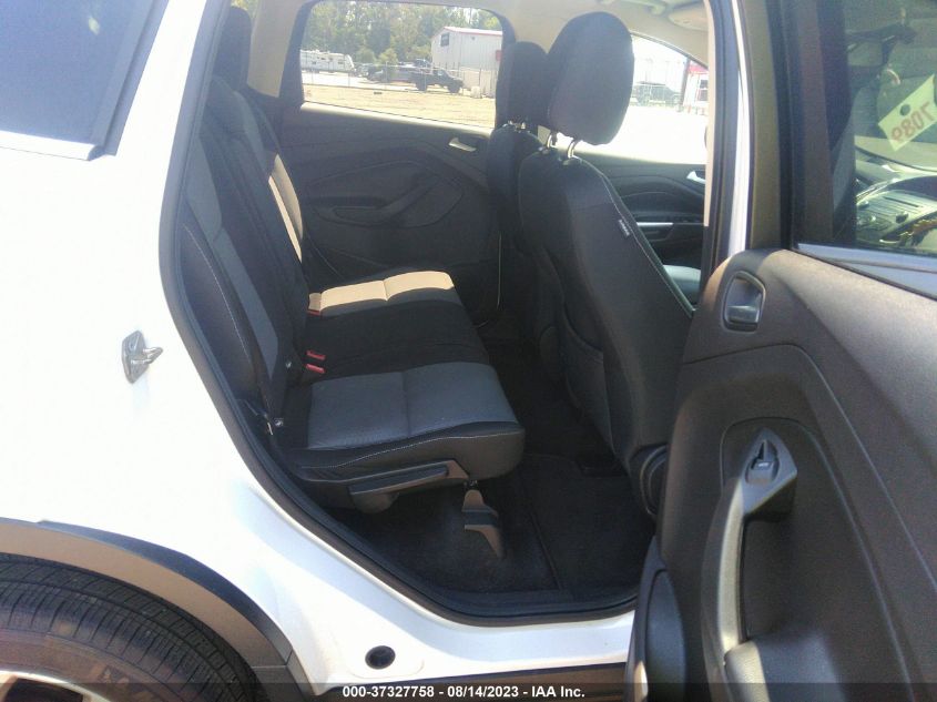 2017 FORD ESCAPE SE - 1FMCU9GD3HUE40177