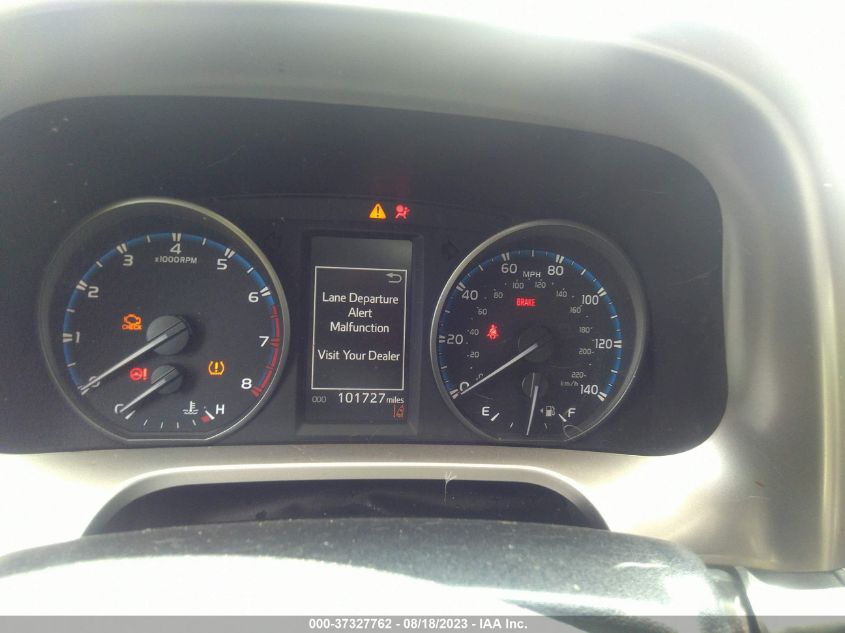 2017 TOYOTA RAV4 XLE - JTMRFREV0HJ145446