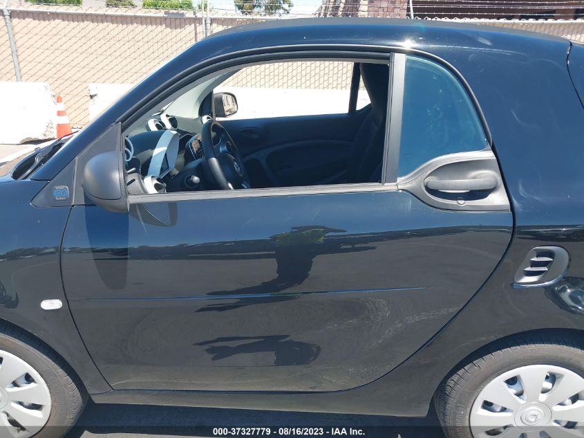 2019 SMART EQ FORTWO PURE/PASSION/PRIME WMEFJ9BA0KK383089