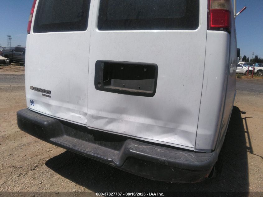 2013 CHEVROLET EXPRESS CARGO VAN - 1GCSGAFX4D1106658