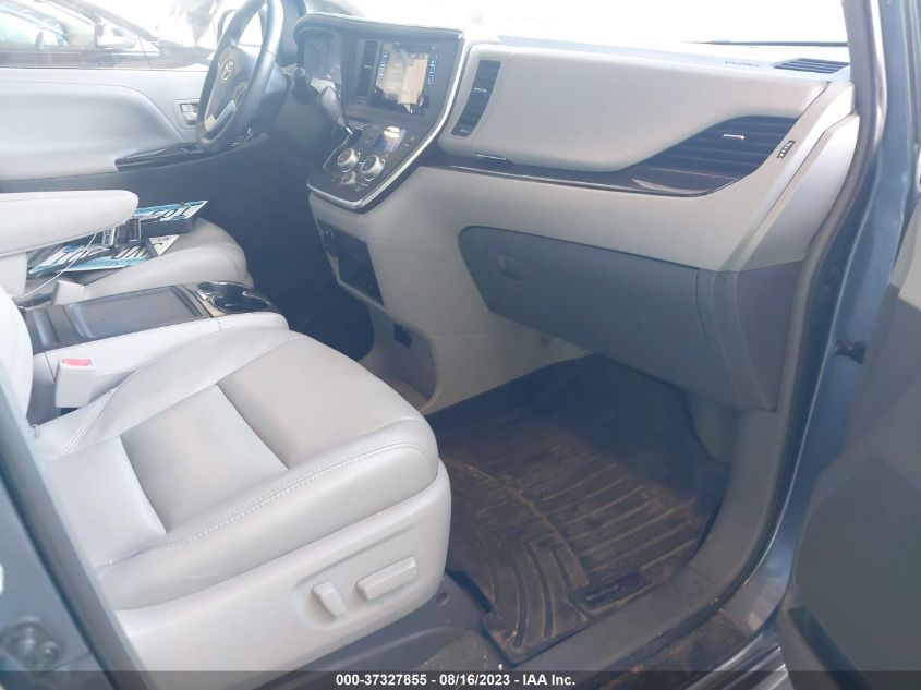 2017 TOYOTA SIENNA XLE - 5TDDZ3DCXHS158920