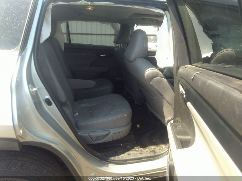 2022 TOYOTA HIGHLANDER XLE - 5TDGZRBH9NS244908